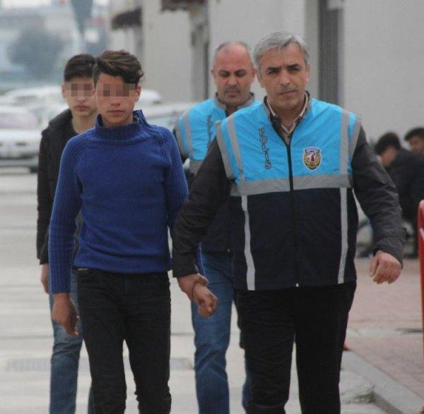 Çocuğu boks makinesi yerine koyup dövdü, tutuklandı