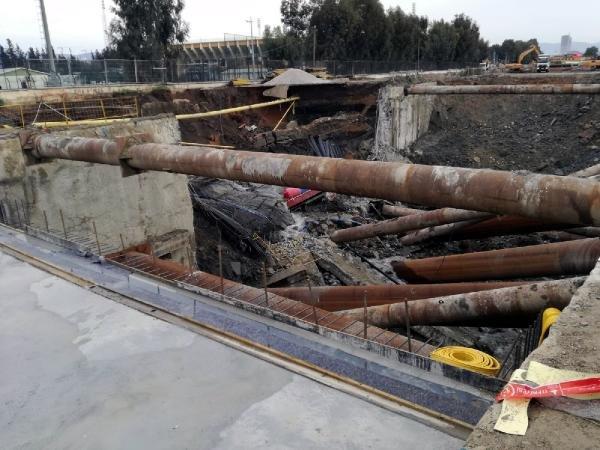İzmir'de metro inşaatında göçük