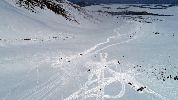 Van’da 70 personelle nefes kesen çığ tatbikatı