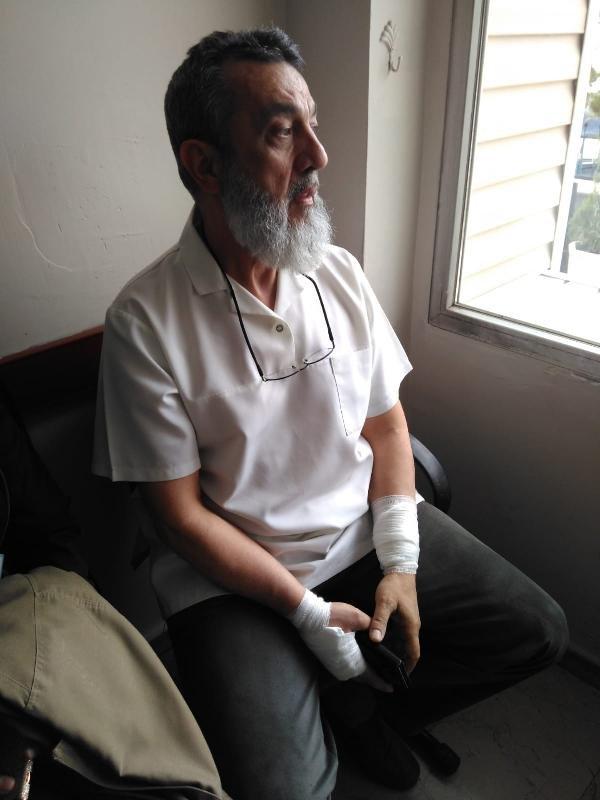 İlaç vermeyen eczacının eşi, doktoru dövdü