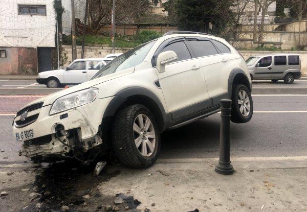 Dubaları ve direği devirdi, olay yerinden kaçtı