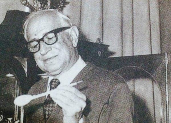 Türkçede yeni bir safa açan öykücülüğü ve Refik Halid Karay