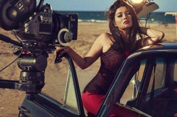 Nurgül Yeşilçay müzisyenlere bin lira bahşiş verdi