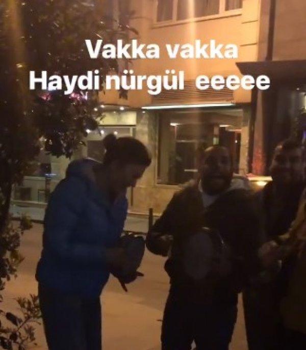 Nurgül Yeşilçay müzisyenlere bin lira bahşiş verdi
