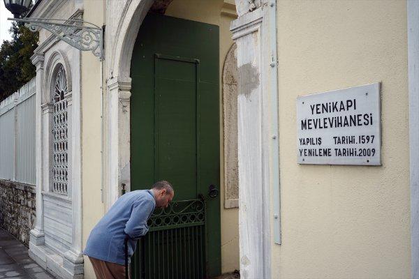 İstanbul'a semazenlik yapmaya gelen İngiliz