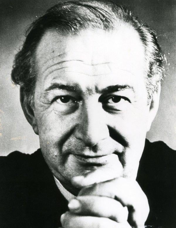 Haldun Taner’den insanı ve duygularını tanımlayan alıntılar