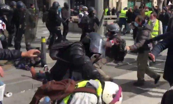 Fransa yine savaş alanına döndü