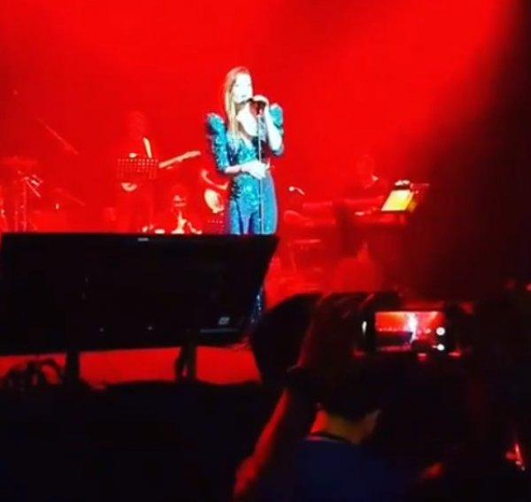 Gökçe Bahadır ilk konserini verdi