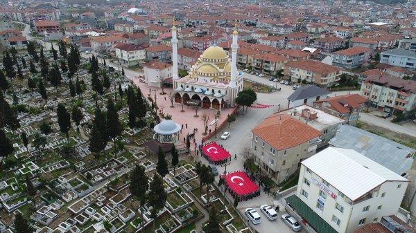 25 yıl sonra şehit komutanlarının mezarında buluştular