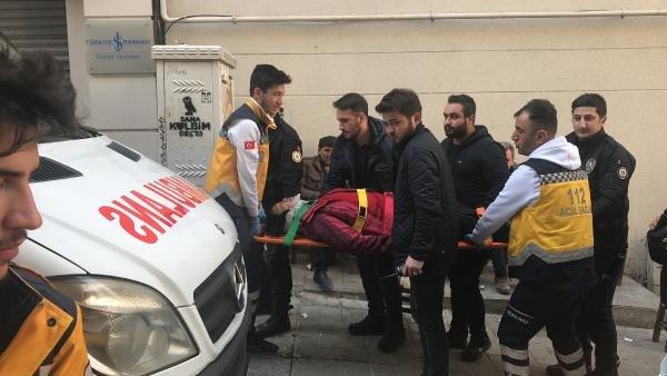 İstiklal Caddesi'nde yürüyen turist kadına taksi çarptı