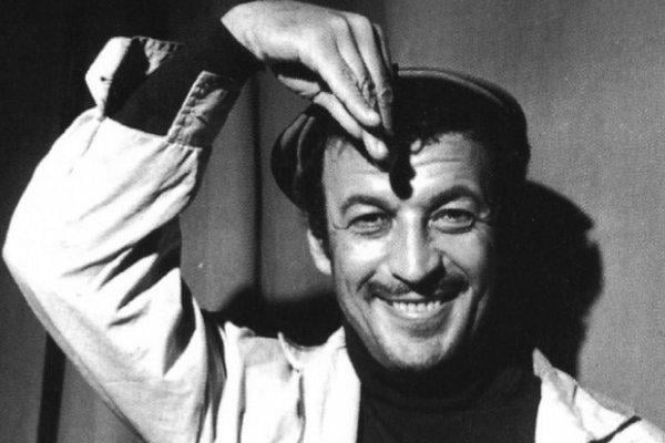 Sadri Alışık kimdir? Biyografisi