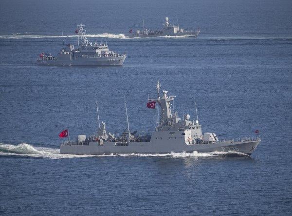 Bahriyeliler'den Çanakkale'ye saygı selamı