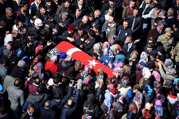 Gümüşhane'de binlerce kişi şehidini uğurladı