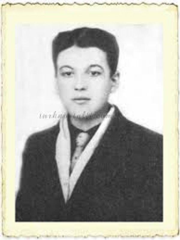 Sadri Alışık kimdir? Biyografisi