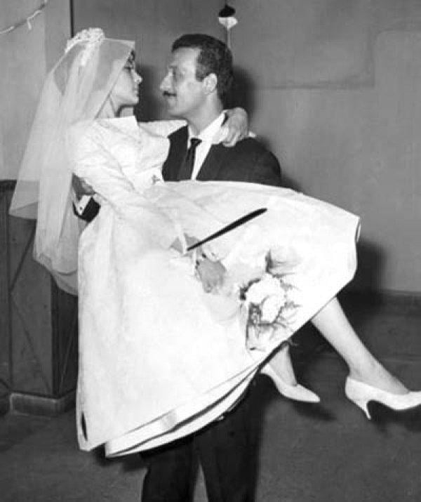 Sadri Alışık kimdir? Biyografisi