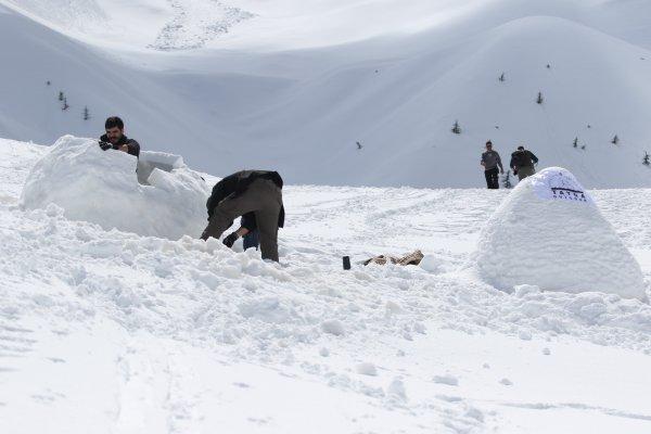 Alanya’da kayak festivali renkli görüntülere sahne oldu