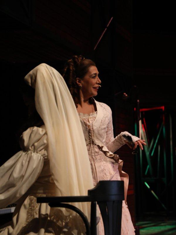 Kültürlerin  çatışması: Felatun Bey ve Rakım Efendi