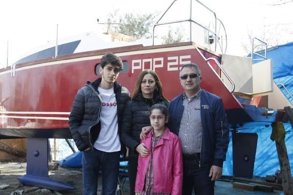 Belgeselden izledi, 4 yılda tekne yaptı