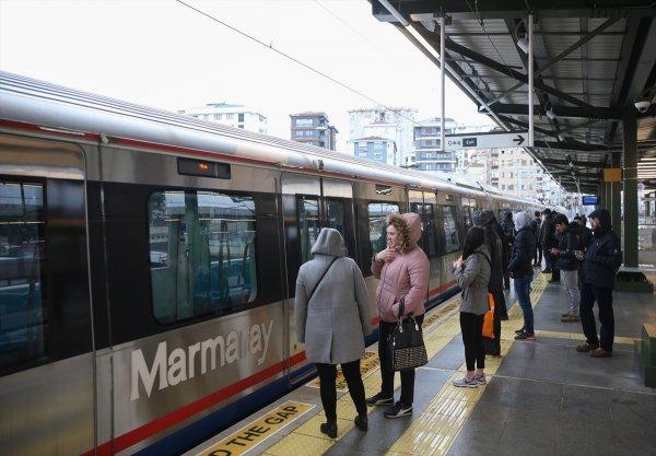 Gebze-Halkalı Banliyö Tren Hattı'nı rekor yolcu kullandı
