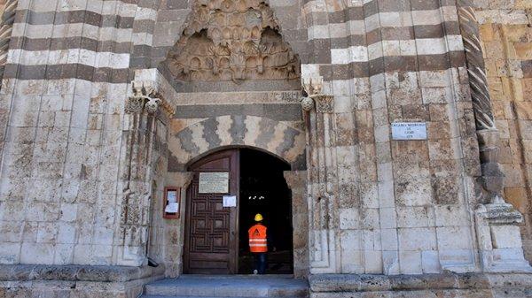 800 yıllık gök bilimi medresesine bilimsel restorasyon