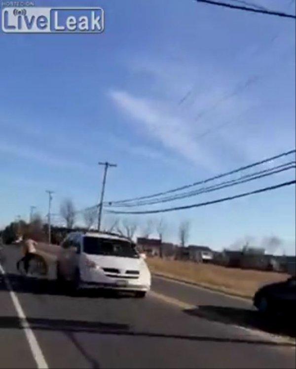 Trafikte yaptığı hareket sonu oluyordu