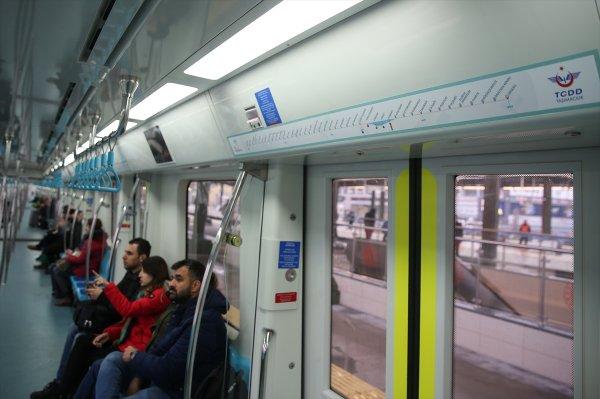 Gebze-Halkalı Banliyö Tren Hattı'nı rekor yolcu kullandı