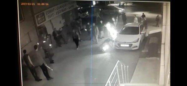 Tekme tokat muhtarlık kavgası kamerada