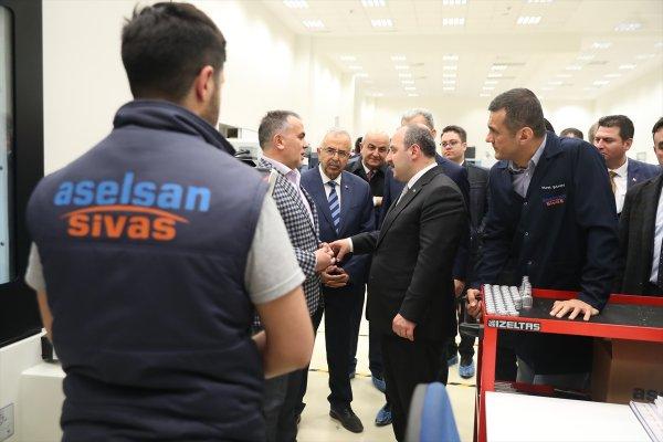 Bakan Varank ASELSAN Hassas Optik Üretim Tesisi'ni gezdi