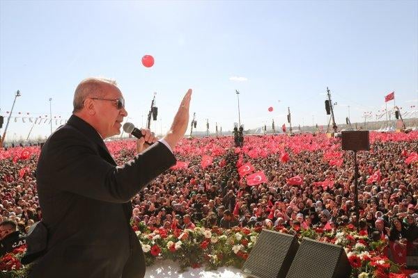 Cumhurbaşkanı Erdoğan rest çekti: Bedel ödersiniz