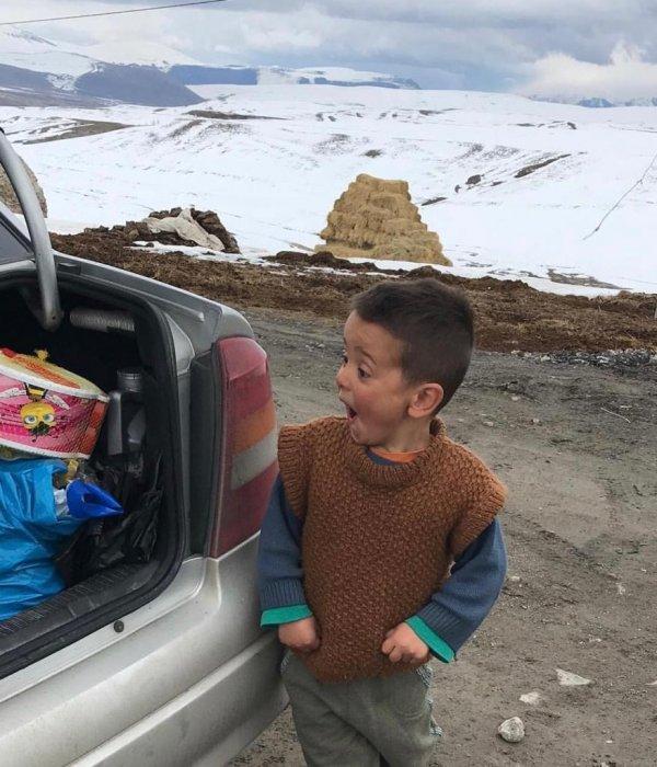 Karslı Mirza’nın oyuncak mutluluğu duygulandırdı