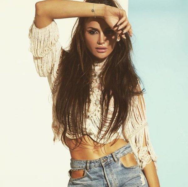 Emina Jahovic yeni evine kavuştu