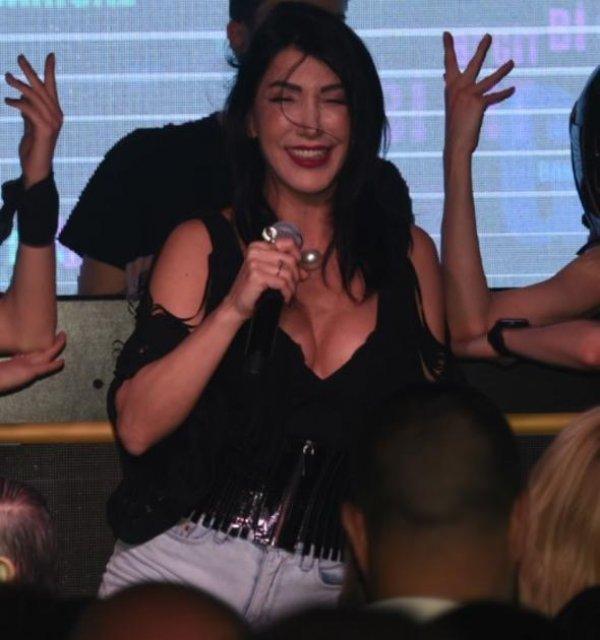 Hande Yener: 36 bedenim taş gibiyim
