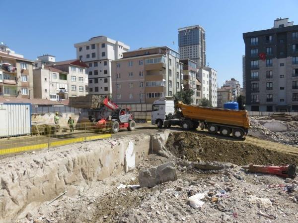 Kartal'da yeni binaların yapımına başlandı