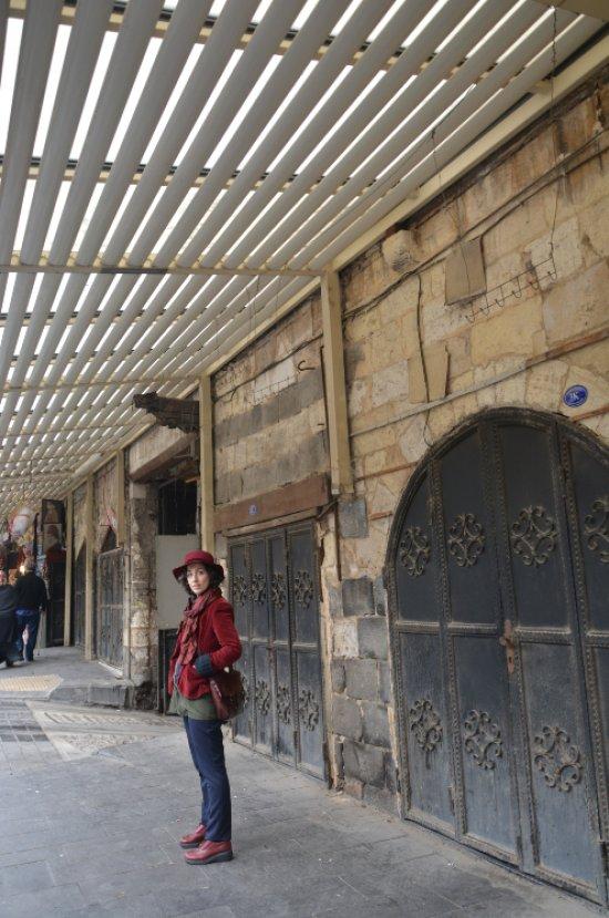 Nihan Kaya ile yeni kitabı “İyi Toplum Yoktur”u konuştuk