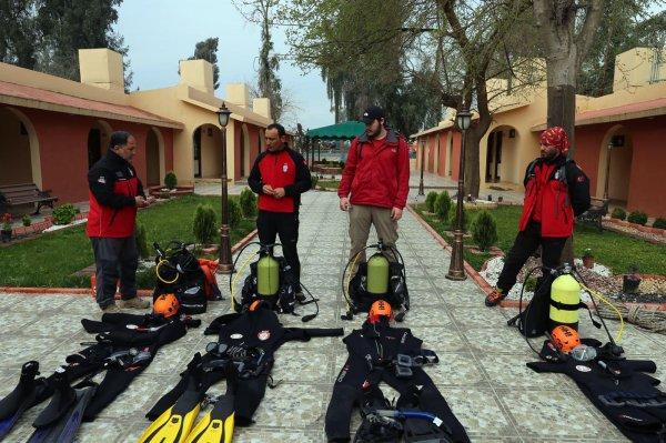 İHH'dan Musul'da batan feribota yardım