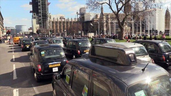 Londra'da taksici protestosu
