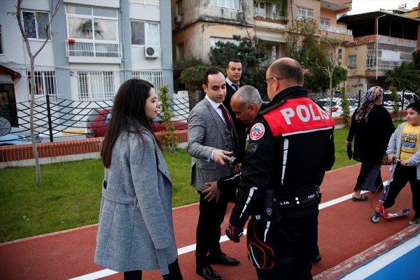 Hatay'da gözaltında evlenme teklifi