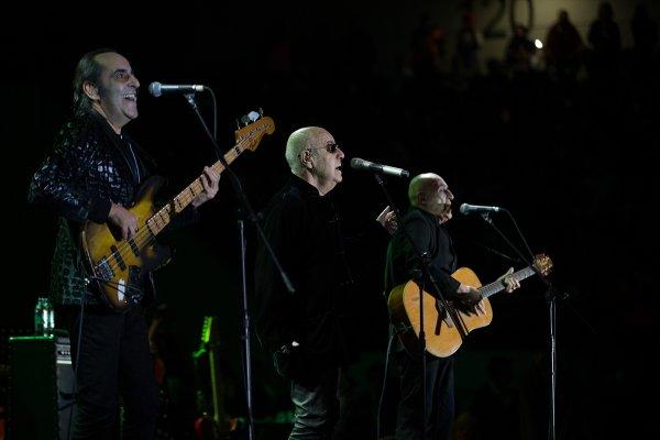 MFÖ, CSO ile aynı sahneyi paylaştı