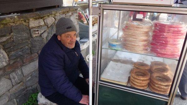 Simitçiye 5 lira verip, 50 liranın üstünü istiyorlar