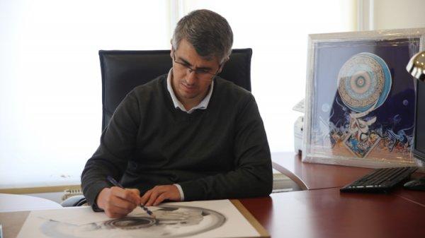 'Ressam polis'in resim çalışmaları ilgi çekiyor