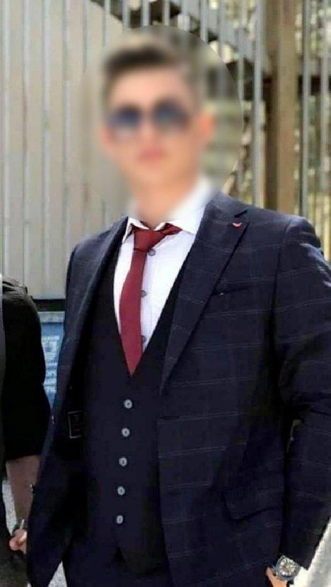 Motosiklet refüje çarptı, 17 yaşındaki genç öldü