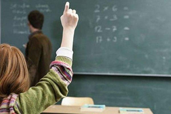 Öğrenciler zorunlu ders saatlerinin azaltılmasını istiyor