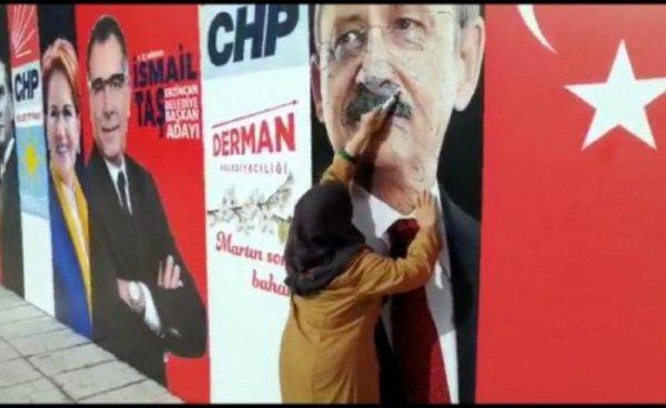 Kılıçdaroğlu'nun fotoğrafına kalem saplayan Erzincanlı kadın
