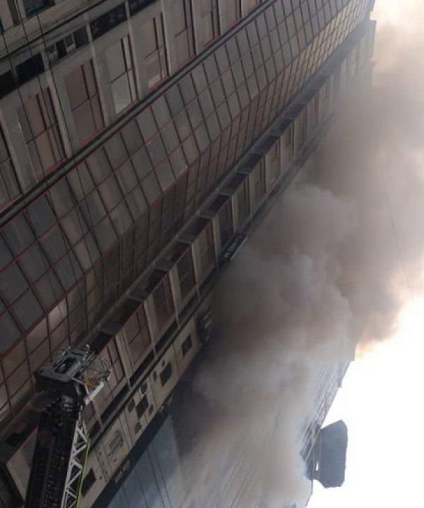 Bangladeş’te 22 katlı binada yangın: 5 ölü