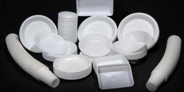 AP tek kullanımlık plastik ürünleri yasakladı