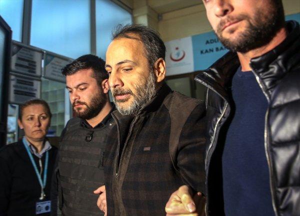 Başörtülü kadınlara hakaret eden şahıs tutulandı.