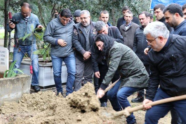 Murat Kekilli'nin babası vefat etti