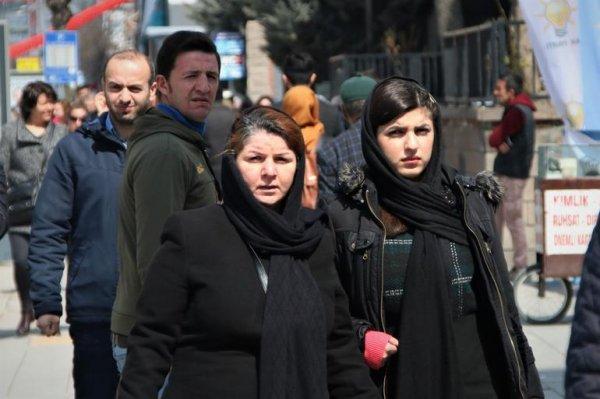 İranlı turistlere Van'da 'Haft Sin' sofrası