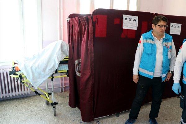 Kırklareli'de bir kadın oyunu sedye üzerinde kullandı