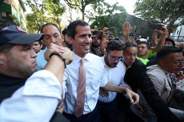 Maduro, Venezuela'nın enerji bakanını görevden aldı